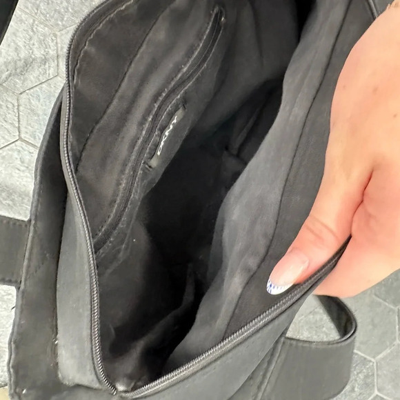 DKNY tote bag - Picture 4 of 16